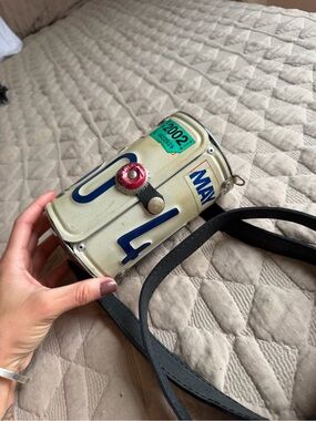 Vintage-Inspired Cream Crossbody Bag with Black Strap
